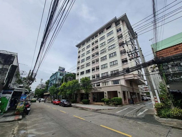   ขาย บ้านเดี่ยว/ทาวน์เฮ้าส์/คอนโด โครงการ ลุมพินีวิลล์ พระแม่มารี-สาทร ถนน จันทน์ แขวง ทุ่งวัดดอน เขต สาทร จังหวัด กรุงเทพมหานคร  ราคาโปรโมชั่น   1,490,000   บาท    ลดจาก   1,757,000   บาท ราคาโปรโมชั่นตั้งแต่วันที่  2 มีนาคม - 31 พฤษภาคม 2569  รายละเอียดทรัพย์ -พื้นที่ใช้สอย 30.30 ตร.ม.  พิกัดทรัพย์ : https://maps.app.goo.gl/soV41PiVWRXcoZGs9  สถานที่ใกล้เคียง   -  โรงพยาบาล วารินชำราบ -  โลตัส วารินชำราบ - ตลาดชุมชนบุ่งหวาย