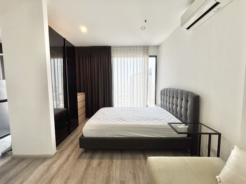 For Rent Ideo Mobi Asoke studio type 33rd Floor 28sqm Fully Furnished and closed to MRT Petchburi::details::- Area 28 sqm.- Studio Type - 33rd floor- Fully Furnished- closed to MRT PetchburiRental Rate : 18,000 bath/month::Nearby places::- Singha Complex- Fortune Town- Central Rama 9- Interchange 21- Terminal 21- Robinson- Emquartier- Central Embassy- Emporium- Central Chidlom- Srinakharinwirot University- Wattana Wittayalai School- Wattana Christian Church- Bumrungrad Hospital********************************สนใจติดต่อ : BTL ESTATE AGENTS 0657095999Line : https://lin.ee/aeKXSB3LINE ID : @379zvtrkTel./Whatsapp : +66-65-709-5999, +66-81-456-1326Email : btlestateagents@gmail.com