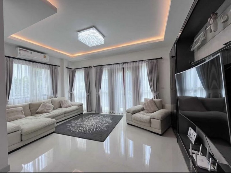 House for Sell The City Bangna KM. 7 next to Mega Bangna 4 bedrooms 4 bathrooms Fully Furnished::details::- Single house - Land area is 65.9sq.w, Living area is 262 sq.m- 2 parking spaces.- 4 bedrooms, 4 bathrooms - Fully Furnished and air-conditioners are in every rooms.Price : 14,000,000 Baht::Nearby places::- Concordian International school- Ratwinit Bangkaewo school - Singapore International school - Mueang Kaew Golf Club- Highway- Suvarnabhumi airport - Prince hospital - Index Living mall - CentralPlaza Bangna********************************สนใจติดต่อ : BTL ESTATE AGENTS 0657095999Line : https://lin.ee/aeKXSB3LINE ID : @379zvtrkTel./Whatsapp : +66-65-709-5999, +66-81-456-1326Email : btlestateagents@gmail.com===============================ขาย บ้านเดี่ยว ใกล้เมกกะบางนาเดอะ ซิตี้ บางนา-กม.7 262 ตรม. 66 ตร.วา 4ห้องนอน ซอยราชวินิต�