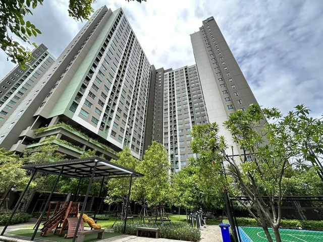   ขาย บ้านเดี่ยว/ทาวน์เฮ้าส์/คอนโด โครงการ คอนโด ลุมพินี วิลล์ นครอินทร์-ริเวอร์วิว ถนน นครอินทร์ เมืองนนทบุรีนครอินทร์-ริเวอร์วิว ตำบล ตลาดขวัญ อำเภอ เมืองนนทบุรี จังหวัด นนทบุรี  ราคาโปรโมชั่น   1,430,000   บาท    ลดจาก   1,663,000   บาท ราคาโปรโมชั่นตั้งแต่วันที่  2 มีนาคม - 31 พฤษภาคม 2569  รายละเอียดทรัพย์ -พื้นที่ใช้สอย 26.39 ตร.ม.  พิกัดทรัพย์ : https://maps.app.goo.gl/ZUxYXKeHPXtbhdTm7  สถานที่ใกล้เคียง   -  บิ๊กซี �