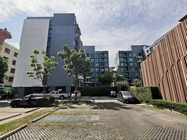   ขาย บ้านเดี่ยว/ทาวน์เฮ้าส์/คอนโด โครงการ  ลิฟวิ่งแนสท์ รามคำแหง บางกะปิ กรุงเทพถนน รามคำแหง แขวง หัวหมาก เขต บางกะปิ จังหวัด กรุงเทพมหานคร  ราคาโปรโมชั่น   1,439,000   บาท    ลดจาก  1,870,000    บาท ราคาโปรโมชั่นตั้งแต่วันที่  2 มีนาคม - 31 พฤษภาคม 2569  รายละเอียดทรัพย์ -พื้นที่ใช้สอย 25.12 ตร.ม.  พิกัดทรัพย์ : https://maps.app.goo.gl/M5Ki5cqwTcqLFQFp8  สถานที่ใกล้เคียง   -  โรงพยาบาลรามคำแหง 1.40 กม. -  เดอะมอลล์ บางกะปิ 1.30 กม. 