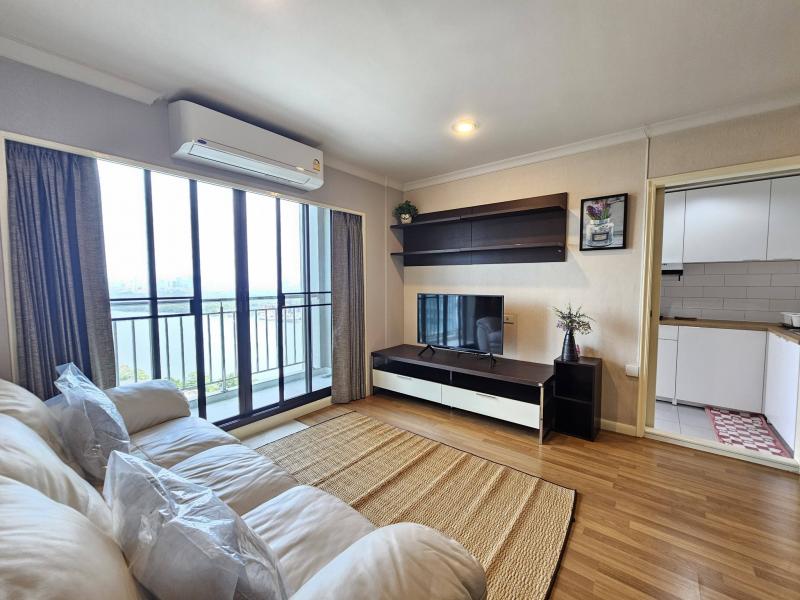 For Rent  :  ให้เช่า ลุมพินี เพลส นราธิวาส-เจ้าพระยา รีโนเวทเอี่ยม  รูปแบบ 2 ห้องนอน 68 ตร.ม. ค่าเช่า 23,000 บาท/เดือน  รวมค่าส่วนกลาง  (พร้อมอยู่)        ลุมพินี เพลส นราธิวาส-เจ้าพระยา               -ค่าเช่า 23,000 บาท/เดือน รวมค่าส่วนกลาง               -รูปแบบ 2 ห้องนอน 2 ห้องน้ำ               -อาคาร A พื้นที่  68  ตร.ม.                -ค่าไฟฟ้า ตามการไฟฟ้า               -ค่าน้ำ ตามนิติบุคคล               -สิทธิ์จอดรถฟรี 1 คัน                -สัญญาเช่า 1 ปี                -�