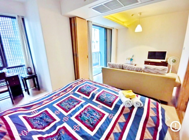 ไซมิส จอยญ่า สุขุมวิท 31ชั้น3 43ตร.ม. BTSพร้อมพงษ์ 1.9กม. คอนโด 1นอน 1น้ำ 27,998-31,999B-M. คอนโดสไตล์โมเดิร์น คอนเทมโพรารี ใจกลางสุขุมวิท ใกล้แหล่งไลฟ์สไตล์ วิลล่า มาร์เก็ต สุขุมวิท 650 ม.ร้านอาหารญี่ปุ่น และห้างชั้นนำของกรุงเทพ เหมาะอยู่อาศัยในย่านสุขุมวิทSiamese Joya Sukhumvit 31 1-bed 1-bath condo the 3rd fl. BTS PhromPhong 1.9km. 43sq.m 27,998-31,999B-M. Modern contemporary condo in the heart of Sukhumvit close to lifestyle amenities Villa Market Sukhumvit 650 m. Japanese restaurants and leading Bangkok department stores Ideal for living in the Sukhumvit areaถ.สุขุมวิท �