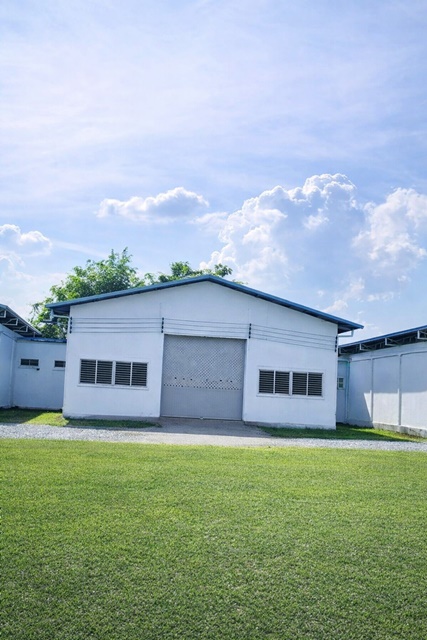 โกดังให้เช่า KC8 ไทยรามัญ ซอย 21 หทัยราษฎร์ 39 1นอน 1น้ำ ใกล้ตลาดหทัยมิตร และซาฟารีเวิลด์ ภายใน 1 กม. 51 ตร.วา.  201 ตร.ม. เหมาะทำโกดังเก็บสินค้า สต็อกสินค้า หรือสำนักงานขนาดเล็ก ทำเลถนนนิมิตรใหม่ หทัยราษฎร์ รามอินทรา เดินทางสะดวก ราคาเช่า 21,999 บาทต่อเดือนWarehouse for rent KC8 Thairaman Road Soi 21 Hathairat 39 with 1bed  1bath  near Hathaimit Market and Safari World within 1 km Land size 51 sq.wah usable area 201 sq.m suitable for warehouse storage logistics or small office convenient access via Nimit Mai Hathairat and Ramintra area rent 21,999 Baht per monthไทยรามั�