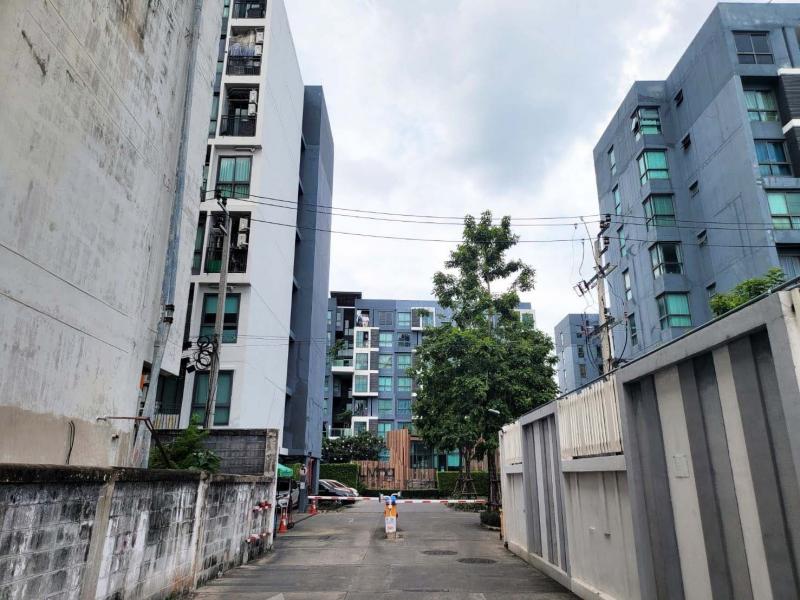    ขาย บ้านเดี่ยว/ทาวน์เฮ้าส์/คอนโด โครงการ  ขาย คอนโด ลิฟวิ่งเนสท์ รามคำแหง  เขต บางกะปิ จังหวัด กรุงเทพมหานคร   ถนน รามคำแหง แขวง หัวหมาก เขต บางกะปิ จังหวัด กรุงเทพมหานคร    ราคาโปรโมชั่น    1,675,000  บาท     ลดจาก  1,832,000    บาท   ราคาโปรโมชั่นตั้งแต่วันที่  2 มีนาคม - 31 พฤษภาคม 2569  รายละเอียดทรัพย์ -  พื้นที่ใช้สอย 30.04 ตร.ม. -  บ้านหันไปทางทิศ ตะวันตก  พิกัดทรัพย์ :  https://maps.app.goo.gl/HD7kAkdmwLEdCbNo7  สถานที่ใ�