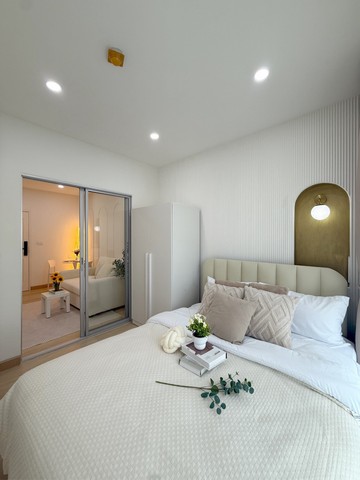 ขายคอนโด The Kith สุขุมวิท 113 ซอยสุขุมวิท 113 (วัดด่าน)ใกล้ MRT ศรีด่าน และ BTS สำโรง การเดินทางเข้า - ออก ได้ทั้ง ถ. สุขุมวิท และ ถ. ศรีนครินทร์ห้องสวย ขนาด 28 ตร.ม. ชั้น 1 ตึก B1 ห้องนอน | 1 ห้องนั่งเล่น |1 ห้องน้ำแยกโซนเปียก-แห้ง | 1 ห้องครัวกั้นแยกประตูห้องแสกนนิ้วมือเฟอร์นิเจอร์ครบ (มีSofa bedให้ด้วยน้า)มีแอร์ 1 ตัว==============ขาย 1,100,000 บาท==============สนใจ/นัดชม/สอบถามเพิ่มเติมติดต่อ K’ JOY (Ag)โทร 088-636-1662LINE ID: @theproperty999