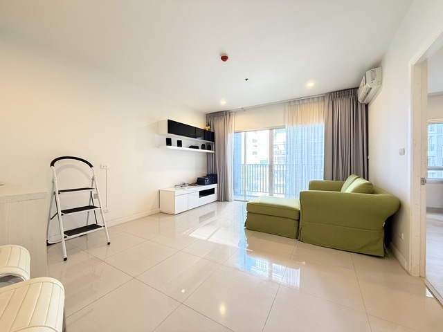  ขายคอนโด แมเนอร์ สนามบินน้ำ 44.35 ตรม. ชั้น 5 ตึก C พร้อมอยู่  วิวแม่น้ำและสระ__VDO: https://youtu.be/Is53Q5Ejnrg__รหัส M-12989– ขนาดห้อง 44.35 ตร.ม – 1 ห้องนอน 1 ห้องน้ำ – ชั้น 5 อาคารสูง 35 ชั้น ตึก C– ระเบียงทิศตะวันออกเฉียงเหนือ– แอร์ 2 เครื่อง , เครื่องทำน้ำอุ่น– เตียง+ที่นอน ,โซฟา, ตู้เสื้อผ้า,​ ชั้นวางทีวีบิวท์อิน, ตู้อเนกประสงค์– ค่าส่วนกลาง 16,000.-/ ปี– ราคาตลาดเช่า 15,000 – 16,500/เดือน__ที่ตั้งแมเนอร์ สนามบินน้ำ�