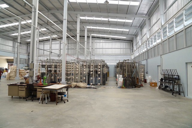 ขายโรงงาน สภาพใหม่ ซอย วปอ.11 ตำบล ท่าไม้ อำเภอกระทุ่มแบน สมุทรสาคร ใบ รง.4 พื้นที่สีม่วง รหัส PP470ขายราคาพิเศษเพียง 45,000,000 บาทติดต่อ คุณช่อผกา โทร 0616198565 LINE 0616198565สำรอง LINE 0812523279 ส่งลิ้งก์ไว้ได้เลย-ขายโรงงานสภาพใหม่พร้อมใช้งาน ซอย วปอ.11 ตำบล ท่าไม้ อำเภอกระทุ่มแบน สมุทรสาคร-เนื้อที่ 2 ไร่ 12 ตรว -พื้นที่ใช้สอย 2,000 ตรม -1 อาคารโรงงาน -1 อาคารสำนักงาน 2 ชั้น -1 อาคารเชื่อมระหว่างโรงงานกับ�