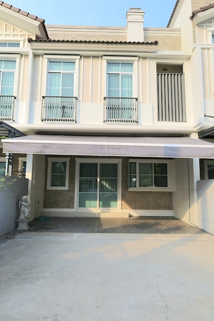 BH3916 ให้เช่าทาวน์โฮม 2 ชั้น อินดี้ 1 บางนา รามคำแหง 2 ตรงข้าม Mega Bangna ใกล้โรงเรียนนานาชาติ หิ้วกระเป๋าเข้าอยู่ได้เลยAgent คุณบัว Buaโทร 093 646 4597LINE ID Bua093ค่าเช่า 40,000 บาทต่อเดือนให้เช่าทาวน์โฮม 2 ชั้น ในโครงการ อินดี้ 1 บางนา รามคำแหง 2 โดย Land and Houses ทำเลศักยภาพ ถนนบางนา ตราด เข้าซอย Decathlon ปากทางเข้าตรงข้าม Mega Bangna และ IKEA Bangna เดินทางสะดวก ใกล้โรงเรียนนานาชาติหลายแห่ง เหมาะสำหรับครอบครัวและ Expatราย