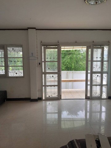 ขายบ้านเดี่ยว 2 ชั้น 90 ตร.วา บ้านเลขที่ 19/16 หมู่ที่ 11 ต.บ้านใหม่  อ.บางใหญ่ จ.นนทบุรี บนเลขที่โฉนด 62488 และ 62185 ต.บ้านใหม่  อ.บางใหญ่ จ.นนทบุรี  ขาย 5.3 ล้านบาท  เช่า 25,000 บาท/เดือน ซื้อผ่อนตรงเจ้าของได้ วางดาวน์ 30% ที่เหลือผ่อน 5ปี +++ เนื้อที่กว้างขวาง มีโรงจอดรถขนาดใหญ่ ปลูกต้นไม้ทำสวนได้+++ อยู่บางใหญ่แหล่งเจริญ คมนาคมสะดวกสบาย+++ มาตรฐานโครงสร้างผ่านการขออนุญาต+++ ใกล้หาดเติมรัก