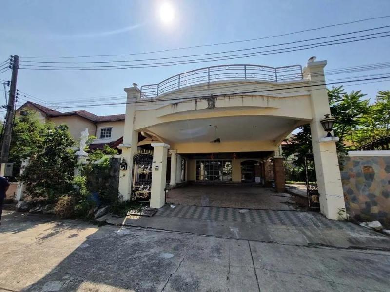    ขาย บ้านเดี่ยว โครงการ สีวลี รังสิต 2 อำเภอธัญบุรี จังหวัดปทุมธานี ราคาโปรโมชั่น ลดพิเศษ  ซอย 42 ถนน รังสิต-นครนายก ตำบล ประชาธิปัตย์ อำเภอ ธัญบุรี จังหวัด ปทุมธานี  ราคาโปรโมชั่น  11,456,000  บาท    ลดจาก  14,759,000   บาท ราคาโปรโมชั่นตั้งแต่วันที่  2 มีนาคม - 31 พฤษภาคม 2569  รายละเอียดทรัพย์ -  เนื้อที่ 210.00 ตร.ว.  พื้นที่ใช้สอย 729.25 ตร.ม. -  บ้านหันไปทางทิศ เหนือ  พิกัดทรัพย์ : https://maps.app.goo.gl/A5v83HyLEXzZTwYz8  สถา�