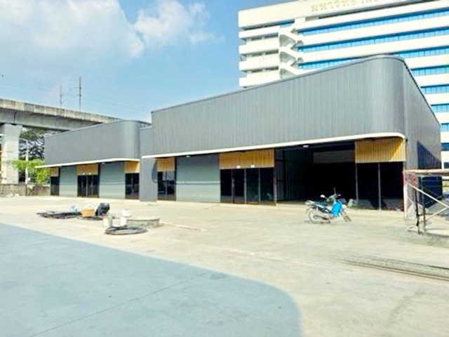 ศรีนครินทร์ 10-20 APLหัวหมาก 600ม. 1 นอน 1 น้ำ ทำเลศักยภาพในย่านพระราม 9 พัฒนาการ  50 ตร.ว. พื้นที่ใช้สอย 114–140 ตร.ม. 34,999-41,999 B-M. โกดังพร้อมออฟฟิศสร้างใหม่ ใจกลางเมือง ใกล้ม.เกษมบัณฑิต 800 ม. เหมาะคลังสินค้า โลจิสติกส์ และธุรกิจออนไลน์  เดินทางสะดวก เชื่อมต่อถนนหลัก และรถไฟฟ้าได้ง่ายSrinakarin 10-20 APL HuaMak 600m. 1 bed 1 bath prime location in Rama9 Pattanakarn area starting land area 50sq.wa. usable area 114 to 140 sq.m. rent 34,999-41,999 B M newly built warehouse with office in city center near Kasem Bundit University 800 m. suitable for warehousing l