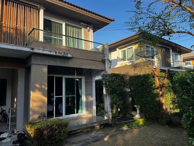 ให้เช่าบ้านเดี่ยว2ชั้น55ตร.วหมู่บ้านมัณฑนาเลควัชรพลถนนสุขาภิบาล5ใกล้สารสาสน์วิเทศสายไหมราคาเช่า 38,000 บาท / เดือน ( ประกัน 2 เดือน ล่วงหน้า 1 เดือน )ที่ตั้ง ถนนสุขาภิบาล 5 ซอย 63/2 แขวงออเงิน เขตสายไหม กรุงเทพฯติดต่อ : คุณภัสพงณ์ 0634098164Line : binkem22https://www.facebook.com/profile.php?id=61581484955548เนื้อที่ 55 ตารางวา พื้นที่ใช้สอย 165 ตารางเมตร จำนวน 2 ชั้น 3 ห้องนอน 3 ห้องน้ำ จอดรถ 4 คันมีพร้อมทั้งเฟอร์นิเจอร์ + แอร์ แ