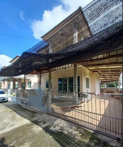  ขาย บ้านเดี่ยว/ทาวน์เฮ้าส์/คอนโด โครงการ ขาย บ้านเดี่ยว เขตหนองแขม กรุงเทพมหานคร  แขวงหนองค้างพลู เขตหนองแขม กรุงเทพมหานคร  ราคาโปรโมชั่น  2,140,000     บาท    ลดจาก    3,080,000.00    บาท ราคาโปรโมชั่นตั้งแต่วันที่  13 มีนาคม - 31 พฤษภาคม 2569  รายละเอียดทรัพย์ -  เนื้อที่ 0-0-33.5 ตารางวา   -  3ห้องนอน 3ห้องน้ำ  -  1 ที่จอดรถ  -  บ้านหันไปทางทิศ  ใต้  พิกัดทรัพย์ : https://maps.app.goo.gl/z2VjyWJoLNhLgLK68  สถานที่ใกล้เคียง   -  โรงพยาบ�