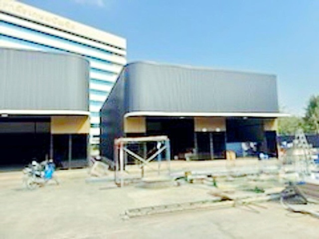 โกดังพร้อมออฟฟิศสร้างใหม่ เหมาะคลังสินค้า ใจกลางเมือง ใกล้ม.เกษมบัณฑิต 800 ม.พัฒนาการ 50 ตร.ว.ทำเลศักยภาพในย่านพระราม 9 ศรีนครินทร์ 10-20 APLหัวหมาก 600ม. 1 นอน 1 น้ำ พื้นที่ใช้สอย 140 ตร.ม. 34,998-41,999 B-M.โลจิสติกส์ และธุรกิจออนไลน์  เดินทางสะดวก เชื่อมต่อถนนหลัก และรถไฟฟ้าได้ง่ายprime location in Rama9 Pattanakarn area Srinakarin 10-20 APL HuaMak 600m. 1 bed 1 bath starting land area 50sq.wa. usable area 114 to 140 sq.m. rent 34,998-41,999 B M newly built warehouse with office in city center near Kasem Bundit University 800 m. suitable for warehousing logistics a