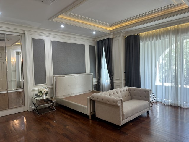 P643 ให้เช่า ขาย บ้านเดี่ยวโครงการ ทู แกรนด์ โมนาโค บางนา-วงแหวน TWO GRANDE MONACO Bangna-Wongwaenให้เช่าราคา 220,000 บาท/เดือนขายราคา 32,000,000 บาทติดต่อ คุณช่อผกา โทร 0616198565 LINE 0616198565สำรอง LINE 0812523279 ส่งลิ้งก์ไว้ได้เลย-ให้เช่า ขาย บ้านเดี่ยวโครงการ ทู แกรนด์ โมนาโค บางนา-วงแหวน-ที่ดินขนาด 123 ตร.ว-พื้นที่ใช้สอย 440 ตร.ม-4 ห้องนอน 5 ห้องน้ำ-มีห้องแม่บ้านและห้องน้ำแยก-4-8 ที่จอดรถ-หันหน้าทิศเหนือ-ถนนเมน-อินเตอร์เน็