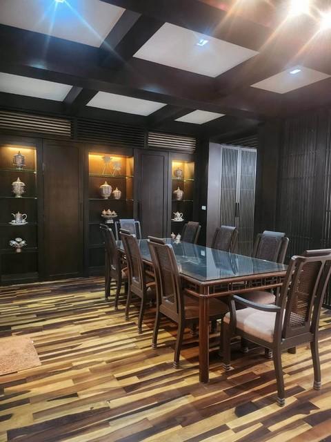 ให้เช่าทาวน์โฮม 4 ชั้น การ์เด้นเฮ้าส์ นราธิวาสราชนครินทร์ 30 ย่านพระราม 3 Thai oriental style เฟอร์ครบ ใช้อยู่อาศัยเท่านั้น,ไม่อนุญาตให้เลี้ยงสัตว์ราคาเช่า 80,000 บาท / เดือน ( สัญญาขั้นต่ำ 2 ปี ประกัน 2 เดือน ล่วงหน้า 1 เดือน )ที่ตั้ง ถนนนราธิวาสราชนครินทร์ ซอยนราธิวาสราชนครินทร์ 30 แขวงช่องนนทรี เขตยานนาวา กรุงเทพฯติดต่อ : คุณภัสพงณ์ 0634098164Line : binkem22https://www.facebook.com/profile.php?id=61581484955548เนื้อที่ 34 ตารางวา พ