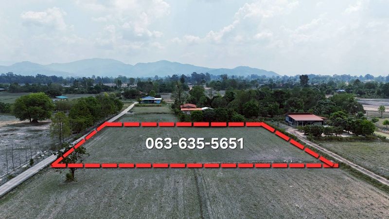 สนใจมาเที่ยวชมโทร ติดต่อ นกได้หลายช่องทางนะคะโทร. 061-494-9665โทร. 063-635-5651 (เบอร์นี้ไลน์เต็มค่ะ)ไลน์ไอดี : @nyland789(ไลน์คลิ๊กแล้วทักมาได้เลยค่ะ) https://lin.ee/R8sP0rj____________________________ที่นาวิวเขา 2 ไร่ 1.5 ล้านต.เขาเพิ่ม อ.บ้านนา จ.นครนายก รูปที่สี่เหลี่ยมสวย หน้ากว้างติดถนนคอนกรีตประมาณ 50 เมตร หันหน้าทิศตะวันออกเฉียงเหนือการเดินทางง่าย เข้าซอยจากถนน 2 เลนเป็น 1 เลนประมาณ 150 เมตร นอกนั้นถนนกว้างค่ะ-