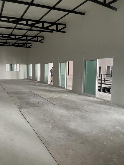 ให้เช่า อาคารออฟฟิศ สำนักงาน รัชดา 14 ใกล้ MRT สถานีห้วยขวางราคา 300,000 บาท/เดือน สัญญาเช่า 3 ปี ประกัน 3 เดือน + ค่าเช่าล่วงหน้า 1 เดือนรหัส HR 640ติดต่อ คุณช่อผกา โทร 0616198565 LINE 0616198565สำรอง LINE 0812523279 ส่งลิ้งก์ไว้ได้เลย-ให้เช่า อาคารออฟฟิศ สำนักงาน รัชดา 14 ใกล้ MRT สถานีห้วยขวาง-ขนาดพื้นที่ 1,500 ตรม.-อาคาร 2 ชั้น-หลังคาสูง 8 เมตร-ระบบไฟฟ้า ระบบน้ำประปา-ห้องน้ำ-พร้อมลานจอดรถ-เหมาะทำกิจการที่พักร