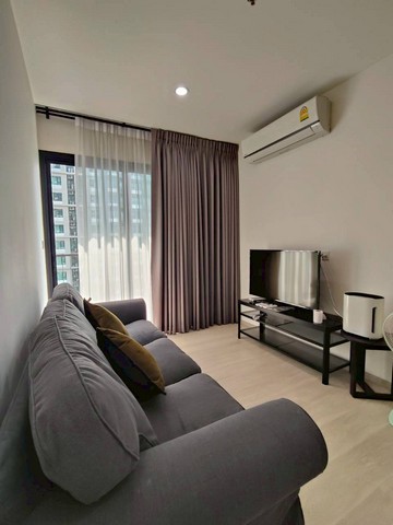 ให้เช่า คอนโด Life Asokeคอนโดทำเลสะดวก เดินได้ ใกล้ MRT เพชรบุรี Airport Link มักกะสันใกล้ อโศก , เซ็นทรัล พระราม 9 เพียง 1 สถานี.2ห้องนอน 2ห้องน้ำ 55 ตรม. ชั้น 16 ห้องมุม  วิวสระว่ายน้ำ , วิวเมือง เฟอร์นิเจอร์ครบ พร้อมเครื่องใช้ไฟฟ้า แอร์ 3 เครื่อง , TV , เครื่องซักผ้า ,เตาไฟฟ้า ที่ดูดควัน ตู้เย็น ไมโครเวฟ เครื่องทำน้ำอุ่น(ถ้าดูห้องแล้วชอบ ต้องการเฟอร์นิเจอร์อะไรเพิ่มเติม คุยกันได้นะคะ)..�