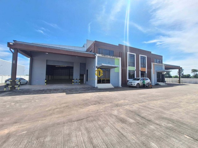 ขายโกดังพร้อมผู้เช่า พื้นที่ 5-2-11 ไร่ หนองโพรง ศรีมหาโพธิ ปราจีนบุรีรหัสทรัพย์ : FS011(กรุณาใช้รหัสนี้ในการสอบถาม FS011)ขายโกดัง 4 ยูนิตพร้อมผู้เช่า พื้นที่ 5-2-11 ไร่เป็นโกดังใกล้ประตูฮอนด้าโรจนะที่สุดโกดัง A พื้นที่ใช้สอยรวม 970 ตรม.โกดัง B พื้นที่ใช้สอยรวม 970 ตรม.โกดัง C พื้นที่ใช้สอยรวม 910 ตรม.โกดัง D พื้นที่ใช้สอยรวม 910 ตรม.มีออฟฟิศทั้ง 4 ยูนิตไฟฟ้า 3 เฟส หม้อแปลงแยกอิสระ เฉพา�