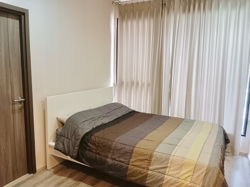 For Rent Ideo Mobi Asoke 1bed 1bath 33rd Floor size 35 sqm Fully Furnished and closed to MRT Petchburi ::details::- Area 35 sqm.- 1 bedroom 1 bathroom- 33rd Floor - Fully Furnished- closed to MRT PetchburiRental Rate : 22,000 bath/month::Nearby places::- Singha Complex- Fortune Town- Central Rama 9- Interchange 21- Terminal 21- Robinson- Emquartier- Central Embassy- Emporium- Central Chidlom- Srinakharinwirot University- Wattana Wittayalai School- Wattana Christian Church- Bumrungrad Hospital********************************สนใจติดต่อ : BTL ESTATE AGENTS 0657095999Line : https://lin.ee/aeKXSB3LINE ID : @379zvtrkTel./Whatsapp : +66-65-709-5999, +66-81-456-1326Email : btlestateagents@gmail.com