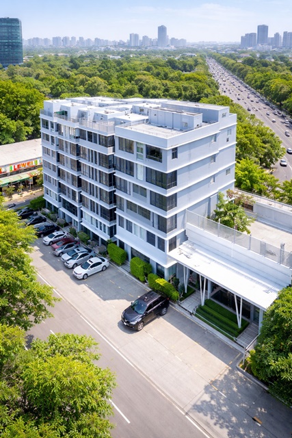 อาคารพร้อมลิฟต์ ใกล้ MRT วัดพระราม 9 300 ม. 50ตร.วา. 900ตร.ม.ศูนย์วิจัย อาคารสำนักงาน 6 ชั้น 6 นอน 6 น้ำ  175,498B-M.  และที่จอดรถ ทำเลพระราม 9 ใกล้ทางด่วน รพ.พระราม 9 1.2 กม. และแหล่งธุรกิจ  เหมาะสำหรับองค์กร บริษัท หรือศูนย์ธุรกิจ  รองรับการใช้งานได้สะดวก และปลอดภัย เชื่อมต่อถนนหลักหลายสายศูนย์วิจัย building with elevator 6-story Soonvijai near MRT WatPhraRam9 300m. office building 6 bed 6 bath 50sq.wa. 900sq.m. 175,498B-M  and parking prime Rama 9 Road location near expressway Rama 9 Hospital 1.2 km. and business areas suitable for o