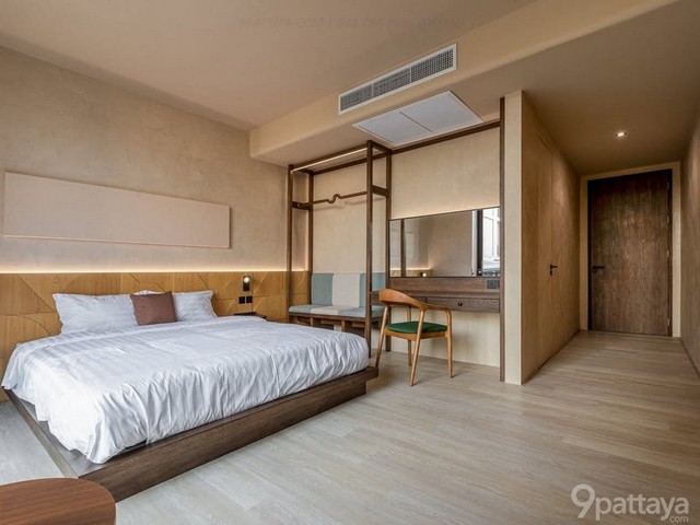 ขายพูลวิลล่า  ถนนทัพพระยา พัทยา น่าลงทุน ใจกลางเมืองพัทยา ทำเลศักยภาพ ใกล้ Walking Streetราคาขาย 34,500,000 บาทรหัส #9P-13425ติดต่อ คุณช่อผกา โทร 0616198565 LINE 0616198565สำรอง LINE 0812523279 ส่งลิ้งก์ไว้ได้เลย-ขายพูลวิลล่า  ถนนทัพพระยา พัทยา บ้านพูลวิลล่าน่าลงทุน ใจกลางเมืองพัทยา ทำเลศักยภาพ ใกล้ Walking Street -ที่ดิน 136 ตร.ว.  -พื้นที่ใช้สอย 500 ตร.ม. -5 ห้องนอน 6 ห้องน้ำ -1 ห้องนั่งเล่น -2 ห้องอเนกประสงค์ (ห้องเก็บของ + ห้อ�