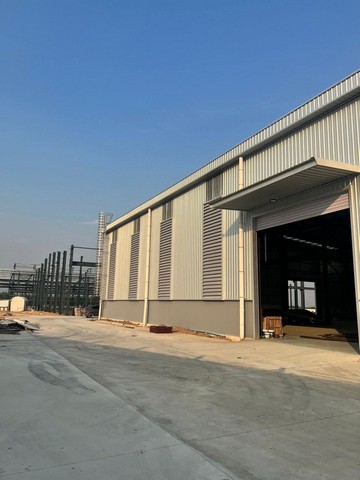 #ให้เช่าโกดังบ้านบึงชลบุรี????ให้เช่าโกดังขนาด 2,000 และ 3,600 ตารางเมตร✴️สามารถขอใบอนุญาต ร.ง4ได้(ผู้เช่าต้องดำเนินการขอเอง)????พื้นที่สีเหลือง????ต.คลองกิ่ว อ.บ้านบึง จ.ชลบุรี✅รายละเอียด:➡️โรงงานอาคาร 1ชั้น➡️มีออฟฟิตให้ พร้อม ห้องน้ำ➡️โกดังกว้าง45เมตร ยาว80เมตร ➡️สูง14เมตร➡️หม้อแปลง 500Kva➡️ถนนกว้าง10เมตร➡️รถ10ล้อ หรือเทรลเลอร์เข้าออกโรงงานได้สะดวก ➡️รอบโรงงาน-พื้นโรงงานเ