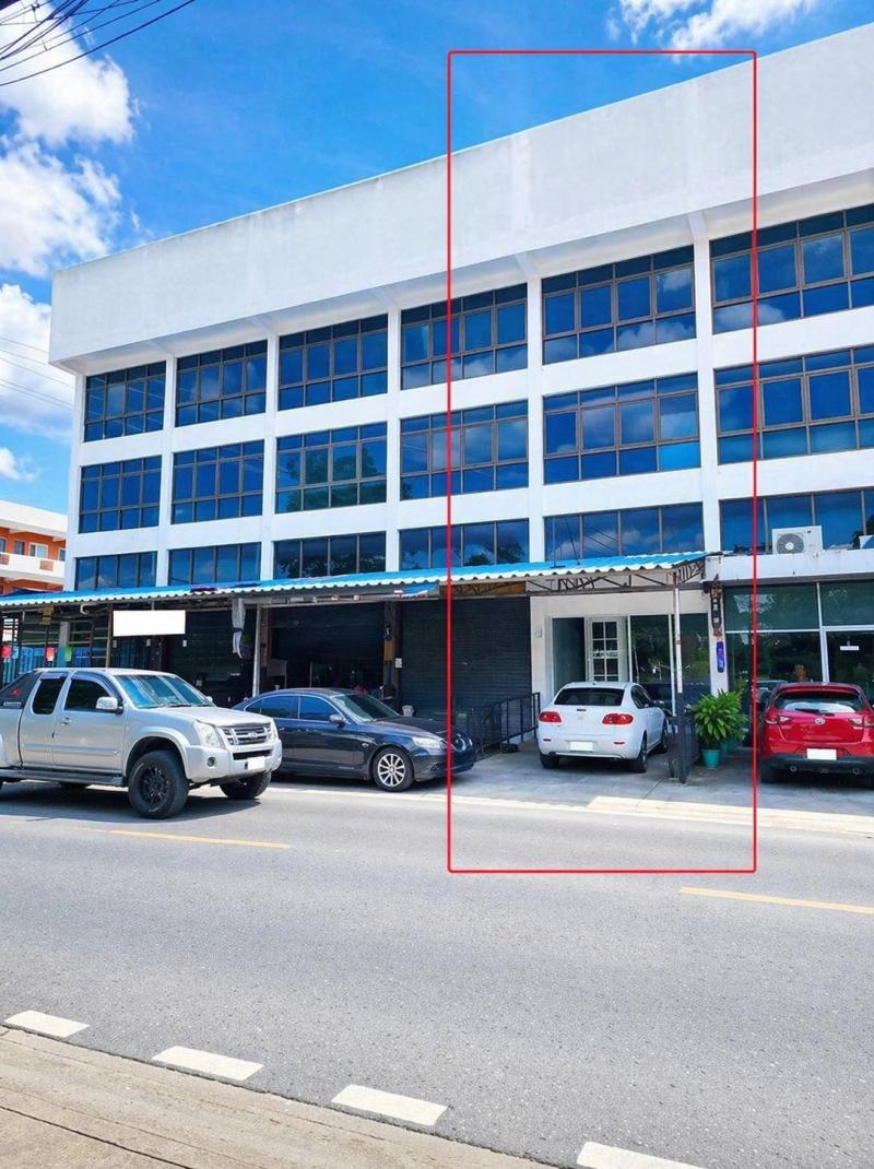 ตลาดหทัยมิตร 1.2 กม.พระยาสุเรนทร์  รามอินทรา107-111 ให้เช่าตึกพาณิชย์ 3.5 ชั้น Lotus 7-Eleven แฟชั่น 3 กม. 11,999-12.999 บาทต่อเดือน 23 ตรว. 318 ตรม. PhrayaSuren Ramintra107-111 commercial building for rent 3.5Storeys  23sq.wa 318sq m. 11,999-12.999 baht per month. Lotus 7-Eleven  Fashion Island 2.6km.ทำเลดี  เดินทางสะดวก เชื่อมต่อวัชรพล สายไหม นวมินทร์  และสุวินทวงศ์VDO 1mins https://youtube.com/shorts/90iJmLcErz8ถนนรามอินทรา107-111 พระยาสุเรนทร์  แขวงบางชัน เขตคลองสามวา กรุงเทพมหานคร 10510รายละเอียดทรัพย์พื้นที่ใช้สอย 318 ตร�