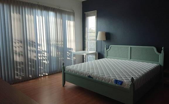 ให้เช่าบ้านเดี่ยว 2 ชั้น หมู่บ้าน สัมมากร ซอยรามคำแหง112 มีห้างแมคโครและตลาดสดอยู่ในหมู่บ้าน ใกล้รถไฟฟ้าสัมมากรให้เช่า 35,000 บาท ( ประกัน 2 เดือน + ล่วงหน้า 1 เดือน /สัญญาขั้นต่ำ 1 ปี)ติดต่อ คุณช่อผกา โทร 0616198565 LINE 0616198565สำรอง LINE 0812523279 ส่งลิ้งก์ไว้ได้เลย-ให้เช่าบ้านเดี่ยว 2 ชั้น -ที่ดินขนาด 60 ตารางวา -3 ห้องนอน 5 ห้องน้ำ -2 ห้องอเนกประสงค์ -แอร์ 4 เครื่อง -1 ห้องครัว -1ห้องรับแขก -มีเฟอร์นิ