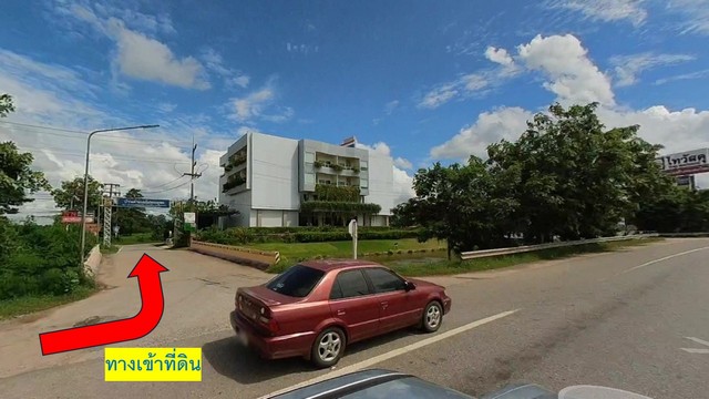 ที่ดินอุดรธานี 104 ตร.วา ทำเลหนองขอนกว้าง ใกล้สวนกีฬาดอนเสือ ราคา 690,000 บาทรหัสทรัพย์ 50850122-BE – ที่ดินอุดรธานี 104 ตร.วา | ราคาพิเศษให้คุณเป็นเจ้าของที่ดิน 104 ตารางวา (ประมาณ 416 ตร.ม.) ในจังหวัดอุดรธานีในราคาสุดคุ้มเพียง 690,000 บาท (~6,600 บาท/ตร.วา) —ต่ำกว่าราคาตลาดเฉลี่ยในเมืองอุดรฯ ที่ประมาณ 3,000 บาท/ตร.วา________________________________________ℹ รายละเอียดทรัพย์•ประเภททรัพย์: ที่ดินเปล่า•ขนาดที่ดิน: 104 ตารา�