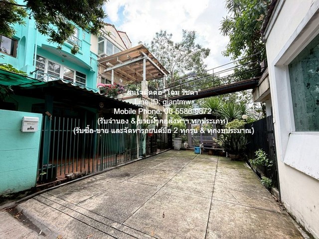 DSL-1121สนใจติดต่อ: โดม รัชดา (Exclusive Contract)โทร: 065-586-9872ไลน์ไอดี: 0655869872 หรือ giantmw หรือ @yem0202nFacebook: https://bit.ly/3vdegO8Fanpage: https://bit.ly/488TrlDพิเศษ: รับซื้อ-ขาย และจัดหารถยนต์มือ 2 ทุกรุ่น & ทุกงบประมาณ.ขายทาวน์โฮม 3.5 ชั้น (ห้องมุม และติดคลอง) ใกล้ตลาดศรีย่าน 31 ตร.ว. 4 น 3 น้ำ 2 จอดรถ ราคา 15 ล้านบาท  .รายละเอียดทรัพย์: ทาวน์โฮม 3.5 ชั้น (ห้องมุม มีดาดฟ้า และติดคลอง) ใกล้ตลาดศรีย่าน บนเนื้อที่ 31 ตร.ว. โดยตัวบ้านมีพื้นที่ใช้สอย 