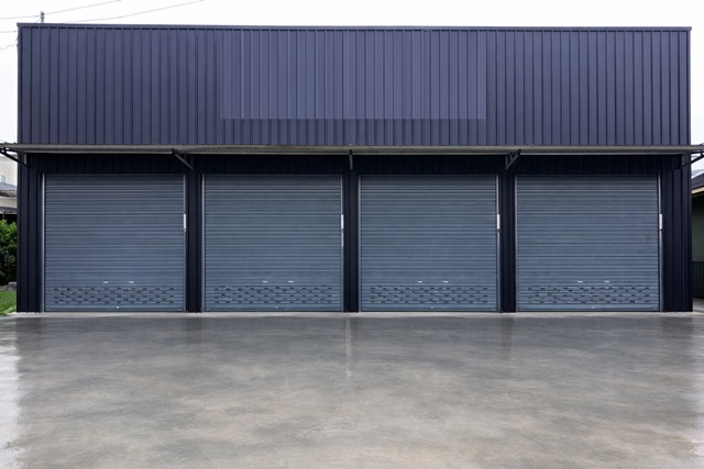 ใกล้รพ.แพทย์ปัญญา 700 ม.โกดังให้เช่า 1 นอน 1 น้ำ  และถนนรามคำแหง  85ตร.ม.21,999 B-M. อาคารมาตรฐานใหม่ พร้อมใช้งานทันที เหมาะสำหรับเก็บสินค้า และธุรกิจขนาดเล็กถึงกลาง ทำเลรามคำแหง ใกล้เดอะมอลล์ รามคำแหง 1.5 กม.รองรับธุรกิจที่ต้องการความคล่องตัวสูง เดินทางสะดวก เชื่อมต่อหลายเส้นทางสำคัญRamkhamhaeng1-8 Road  85sq.m. 21,999 B-M Warehouse for rent 1 bed 1 bath near Panya Medical Hospital 700 m. andbrand new standard building ready to use immediately suitable for warehousing and small to medium businesses in Ramkhamhaeng are