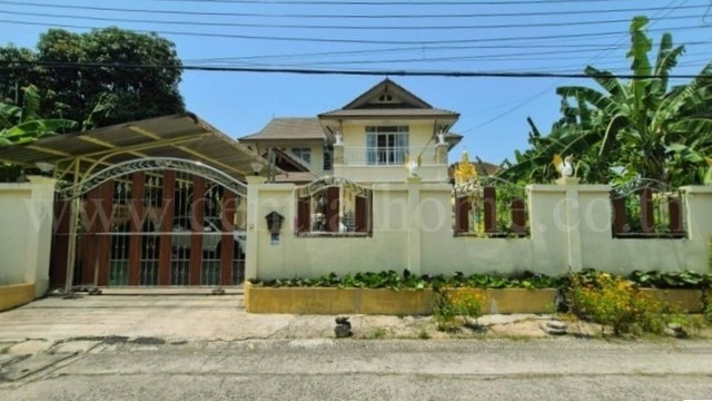 รหัสทรัพย์ 6775บ้านเดี่ยว 2 ชั้น พร้อมที่ดิน 102 ตารางวา ถนนสุขุมวิทที่ตั้ง : ตำบลบางเมืองใหม่ อำเภอเมืองสมุทรปราการ จังหวัดสมุทรปราการ 10270รายละเอียดทรัพย์- บ้านเดี่ยว 2 ชั้น พร้อมที่ดิน 102 ตารางวา พื้นที่ใช้สอย 312 ตารางเมตร สภาพใหม่- 4 ห้องนอน, 4 ห้องน้ำ, 1 ห้องครัว, 1 ห้องนั่งเล่น, 1 ห้องรับประทานอาหาร, 3 ที่จอดรถ- ที่จอดรถมีหลังคาแมทเทิลชีท &nbsp;-&nbsp;มีพื้นที่สวนหน้าบ้าน/ข้างบ้