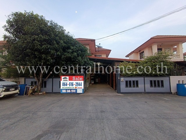 รหัสทรัพย์ : 4166บ้านเดี่ยว หมู่บ้านอริสรา 3 ลาดหลุมแก้ว ปทุมธานี ด้านหลังติดทะเลสาบ ราคาถูกที่ตั้ง : หมู่ 2 ตำบล คลองพระอุดมอำเภอลาดหลุมแก้ว ปทุมธานี 12140รายละเอียดทรัพย์ :- เนื้อที่ 51 ตร.ว พื้นที่ใช้สอย 250 ตร.ม ด้านหลังติดทะเลสาบ- 3 ห้องนอน 2 ห้องน้ำ 1 ห้องรับแขก 1 ห้องครัว 2 ที่จอดรถ- ต่อเติมหลังคาทั้งที่จอดรถ/ครัวด้านหลัง/ต่อเติมทำออฟฟิศด้านหน้าบ้าน- หน้าบ้านหันทิศตะวั