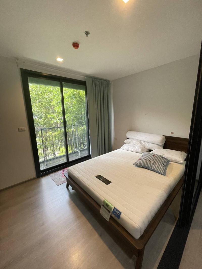 ขาย (For Sale) คอนโด : เดอะ ไลน์ พหลโยธิน อาคาร B (The Line Phahonyothin Park B) ประเภท : 1 ห้องนอน 1 ห้องน้ำ พื้นที่ : 32.5 ตรม. เฟอร์นิเจอร์ : พร้อมทิศ : เหนือราคาขาย : 4,150,000 บาทค่าโอน = 50:50สิ่งอำนวยความสะดวก -Swimming Pool/สระว่ายน้ำ -Gym/ยิม -Co-Cooking Studio/สตูดิโอทำอาหารร่วม -Co-Living Lounge /เลานจ์ -Floating Nest / Rooftop Garden /สวนลอยฟ้า -Co-working Space /ห้องทำงานร่วมกัน -Co-Playing Space /ห้องเด็กเล่น -Photo Studio /สตูดิโอถ่ายภาพ ทำเล ???? 300 เมตรจาก BTS ห้าแยกลาดพร้าว ???? 800 เมตรจาก MRT พ�