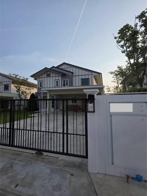  ให้เช่าบ้านเดี่ยว 2 ชั้น 4 ห้องนอน วิลลาจจิโอ 3 ศรีนครินทร์-บางนา Villaggio 3 Srinakarin-Bangna ใกล้เมกะบางนาติดต่อ:: ชยา โทร/ID Line:: 0942823961Link Line:: https://line.me/ti/p/3xFA1An8Kcรหัส# T26-448บ้านเดี่ยว 2 ชั้น โครงการ Villaggio 3 ศรีนครินทร์-บางนา ใกล้ Mega บางนา- ขนาดที่ดิน: 74.8 ตร.วา- พื้นที่ใช้สอย 153 ตร.ม.- 4 ห้องนอน- 3 ห้องน้ำ- 4 ที่จอดรถ- กันสาดหลังบ้าน- 2 keycard fitness- Digital door lock / แอร์ 5 เครื่อง- โต๊ะรับประทานอาหาร- TV 65 นิ้ว / ตู้เย็น 16.2 คิว / เครื่องทำน้ำอุ