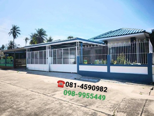 ????ขายบ้าน➡️รับผ่อนตรงบ้าน????#ขายบ้านหนองรีเมืองชลบุรี????บ้านเดี่ยวหนองรีกรีนแลนด์????อ.เมืองจ.ชลบุรี????เนื้อที่54ตารางวา????2 ห้องนอน 1 ห้องน้ำ????1 ห้องโถง 1ห้องครัว 2 ที่จอดรถ????แถมฟรี✅แอร์ใหม่2ตัว✅ผ้าม่าน✅ปั๊มน้ำ✅ถังสำรองน้ำ????ขาย 2.39 ล้านบาท(ฟรีทุกค่าใช้จ่าย)_________________________________________????บ้านผ่อนตรงระบบต้นลดดอกลด????ซื้อบ้านผ่อนตรงดาวน์ขั้นต่ำ  6%✳️ผ่อนชำระภายใน3ปี--------------------สนใจติดต่อ