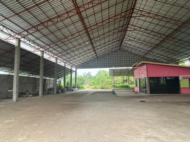   ขาย บ้านเดี่ยว/ทาวน์เฮ้าส์/คอนโด โครงการโกดังพานเชียงราย  ถนน/ซอย ตำบล อำเภอ จังหวัด  ราคา   5,852,000   บาท   ราคาโปรโมชั่นถึง 31 พฤษภาคม 2569  รายละเอียดทรัพย์ -  เนื้อที่  4,247   ตารางวา  พื้นที่ใช้สอย  1,303.5  ตารางเมตร  พิกัดทรัพย์ : https://share.google/aRABYldHGm6TWXkbF  สถานที่ใกล้เคียง   -  ที่ว่าการอำเภอพาน -  โลตัส โกเฟรช ซูเปอร์มาร์เก็ต พาน -  ตลาดสดหลวงปรีชา -  ตลาดหกแยกอำเภอพาน  รหัสทรัพย์ (Code ID)  : PBMA-26-P3104417   สอบถ�