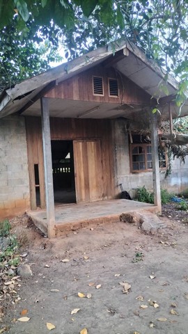 ## ขายบ้านพร้อมที่ดิน 80.6 ตร.ว. – ราคาดีเกินห้ามใจ ##(ผ่อนตรงได้-Flipping ได้-ต่อรองได้)--- ขายต่ำกว่าราคาประเมิน พร้อมโอกาสทำกำไร ---### รายละเอียดทรัพย์: รหัสทรัพย์ 60450133-BE- บ้านพักอาศัยตึกชั้นเดียว พื้นที่ใช้สอย 96 ตร.ม.- ที่ดินขนาดใหญ่: 80.6 ตร.ว. พร้อมพื้นที่รอบบ้าน- โครงสร้างดี: บ้านเก่า แต่ยังแข็งแรง เหมาะสำหรับรีโนเวต### ทำเลเยี่ยม – ต.ทรายขาว อ.วังสะพุง จ.เลย- ติดโรงเรียนชุมชนบ้าน�