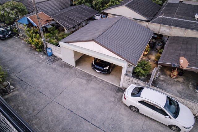 บ้านเดี่ยว 50 ตร.ว. 12,998B-M 200ตร.ม. เมกาบางนา 1กม.3นอน ใหม่ ใกล้โลตัส บางนา 900 ม. 2น้ำ บางนา-ตราด51-55 บางนา-ตราด51-55  บ้านใหม่ไม่เคยเข้าอยู่ พร้อมแอร์ใหม่ 3 ตัว ทำเลบางนา-ตราด กม.8 เหมาะอยู่อาศัยระยะยาว เดินทางสะดวก ใกล้แหล่งช้อปปิ้งครบครันNew Detached  house on 50sq.wah near Lotus Bangna 900m Mega Bangna 1km 3Beds 2Baths Bangna-Trad 51-55 12,998B-M 200sq.m new never occupied with 3new air conditioners Located Bangna Trad Km.8 ideal for long term living convenient access and close to shopping destinationsบางนา-ตราด51-55 ถนนบางนา-ตราด กม.8 แขวงบางนา เขตบา