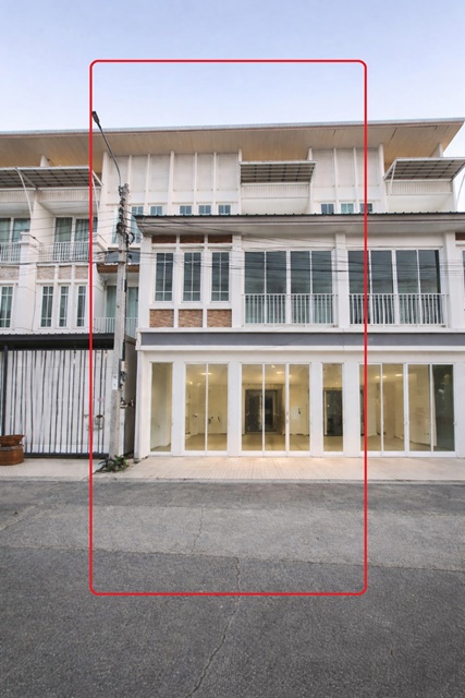 บางกรวย เซนทรัลปิ่นเกล้า 2.62 กม.Home Office 3ชั้น จรัญสนิทวงศ์ โฮมออฟฟิศ 5นอน 4น้ำ เซ็นทรัล ปิ่นเกล้า  22ตร.ว. พื้นที่ใช้สอย 250ตร.ม. 21,999-24,999บาทต่อเดือน เหมาะอยู่อาศัยและทำธุรกิจ3-storey Home Office BangKruai Central Pinklao 2.62km. Charansanitwong 5beds 4baths Central Pinklao 22sq.w. 250sq.m. 21,999-24,999bahtpermonth suitable for living and business purposesVDO 1minshttps://youtu.be/AMXc_eKoY2sถนนจรัญสนิทวงศ์ บรมถ. บางกรวย - ไทรน้อย ตำบล บางกรวย อำเภอบางกรวย นนทบุรี 11000ขนาด 22 ตร.ว. พื้นที่ใช้สอย 250 ตร.ม.Land size 22 sq.w. usable area 250 sq.m.ทาว�