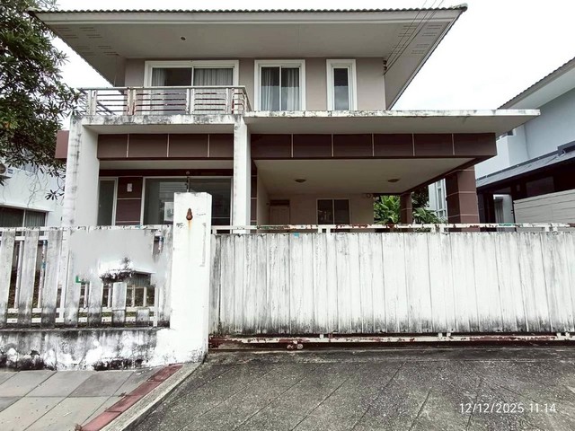   ขาย บ้านเดี่ยว/ทาวน์เฮ้าส์/คอนโด โครงการ สัมมากร ชัยพฤกษ์-วงแหวน  ถนน/ซอย ตำบล อำเภอ จังหวัด  ราคาโปรโมชั่น  3,636,000    บาท    ลดจาก   4,750,000   บาท ราคาโปรโมชั่นตั้งแต่วันที่ 1 เมษายน 2569 – 30 มิถุนายน 2569  รายละเอียดทรัพย์ -  เนื้อที่ 60.30 ตร.ว.  พื้นที่ใช้สอย 154.12 ตร.ม. -  3 ห้องนอน 3 ห้องน้ำ  -  บ้านหันไปทางทิศ ตะวันตกเฉียงใต้  พิกัดทรัพย์ : https://maps.app.goo.gl/x1XiuZ2RXBbFAFgt6  สถานที่ใกล้เคียง   -โรงพยาบาลปากเกร็ด -โรบ