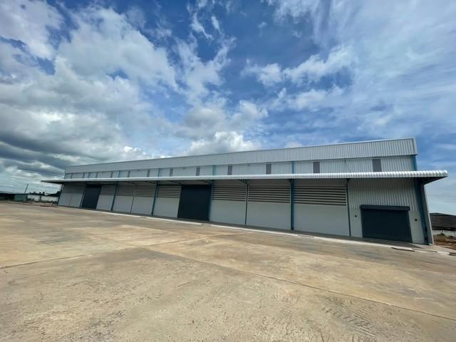 ให้เช่าโรงงาน5,100ตร.มย่านถนนบางปลาบ้านเกาะเมืองสมุทรสาครผังสีชมพู ขอรง.4 ได้ราคาเช่า 100 บาท / ตารางเมตรที่ตั้ง โครงการเซ็นเตอร์วัน ถนนบางปลา ตำบลบ้านเกาะ อำเภอเมือง จังหวัดสมุทรสาคร 74000ติดต่อ : คุณภัสพงณ์ 0634098164Line : deedee23https://www.facebook.com/profile.php?id=61581484955548พื้นที่ใช้สอย 5,100 ตารางเมตร หน้ากว้าง 82 เมตร ลึก 74 เมตร จำนวน 1 ออฟฟิศ 2 ห้องเก็บของ 5 ห้องน้ำ (รวมออฟฟิศ)- จอดรถได้หลายคัน- รถเทรลเลอร์เข�