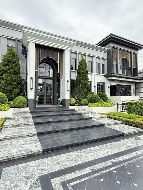 ให้เช่าบ้านเดี่ยว2ชั้น4นอนโครงการเศรษฐสิริเสรีไทยหลังมุมย่านเสรีไทยใกล้MRTนพรัตน์และFashion Islandราคาเช่า 120,000 บาท / เดือน ( สัญญาขั้นต่ำ 1 ปี ประกัน 2 เดือน ล่วงหน้า 1 เดือน )ที่ตั้ง ถนนกาญจนาภิเษก ซอยกาญจนาภิเษก 11/3 แขวงคันนายาว เขตคันนายาว กรุงเทพ 10230ติดต่อ : คุณภัสพงณ์ 0634098164Line : deedee23https://www.facebook.com/profile.php?id=61581484955548เนื้อที่ 72.70 ตารางวา พื้นที่ใช้สอย 250 ตารางเมตร จำนวน 2 ชั้น 4 ห้องนอน 4 ห้องน้ำมีห