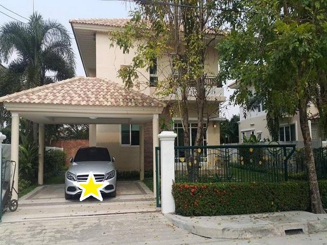 ให้เช่าบ้านเดี่ยว 2 ชั้น 80 ตร.วา. 4 ห้องนอน โครงการศุภาลัย สวนหลวง ถนนเฉลิมพระเกียรติ ร.9 ติดถนนใหญ่ เดินทางสะดวกติดต่อ:: ชยา โทร/ID Line:: 0942823961Link Line:: https://line.me/ti/p/3xFA1An8Kcรหัส# T26-477บ้านเดี่ยว 2 ชั้น โครงการศุภาลัย สวนหลวง ถนนเฉลิมพระเกียรติ ร.9 ติดถนนใหญ่ เดินทางสะดวกเป็นบ้านตัวอย่างหลังที่ 4 จากถนนใหญ่ สะดวกเดินทาง หรูหรา พร้อมเฟอร์ฯ- เนื้อที่ 80 ตร.วา.- พื้นที่ใช้สอย 300 ตร.ม.- 4 ห้องนอน- 3 ห้อง