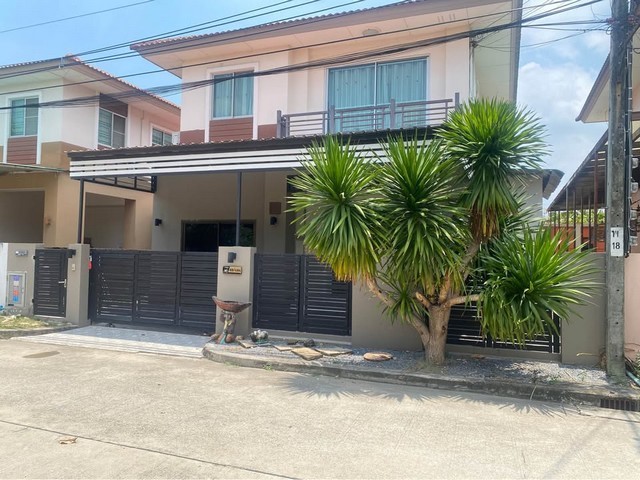 RHT2564ให้เช่าบ้านเดี่ยว หมู่บ้านเอโทล มัลดิฟส์ปาล์ม  ใกล้เซ็นทรัลบางนา ,บิ๊กซีบางนา, เมกาบางนาพื้นที่ 35 ตารางวา  140 ตารางเมตร 3ห้องนอน 2ห้องน้ำ 1 จอดรถสนใจติดต่อเจี๊ยบ 092-851-6969Line: Keti2522ราคาเช่า 25,000บาท /เดือน ค่าประกัน 2เดือน ล่วงหน้า1เดือน ที่อยู่ หมู่บ้านเอโทล มันดิฟส์ ปาล์ม หมู่ 10 ตำบลบางแก้ว อำเภอบางพลี จังหวัดสมุทรปราการ 10540หมู่บ้านเอโทล มัลดิฟส์ปาล์ม  เฟอร์นิเจอร์ และเคร