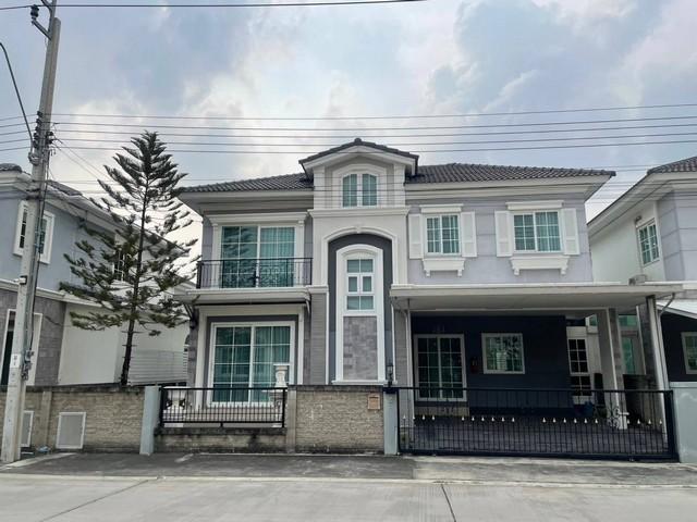 ให้เช่าบ้านเดี่ยว 2 ชั้น โครงการ โกลเด้น นีโอ 2 ลาดพร้าว-เกษตรนวมินทร์ ใกล้ บดินทร์เดชา (สิงห์ สิงหเสนี) 2 ( เลี้ยงสัตว์ได้ )ราคาเช่า 40,000 บาท / เดือน ( สัญญาขั้นต่ำ 1 ปี ประกัน 2 เดือน ล่วงหน้า 1 เดือน )ที่ตั้ง ถนนนวมินทร์ ซอยนวมินทร์ 42 แขวงคลองกุ่ม เขตบึงกุ่ม กรุงเทพมหานคร 10230ติดต่อ : คุณภัสพงณ์ 0634098164Line : binkem22https://www.facebook.com/profile.php?id=61581484955548เนื้อที่ 40.60 ตารางวา พื้นที่ใช้สอย 160 ตารางเมตร จำนวน 2 �