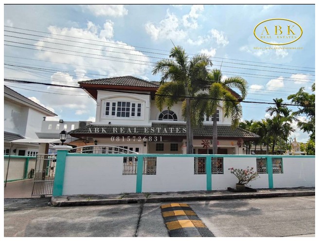 ขาย บ้านเดี่ยว หมู่บ้านเวิลด์วิลล่า ชลบุรี (World Villa) 8.49 ล้านบาทเนื้อที่ : 89.0 ตารางวาพื้นที่ใช้สอย : 280 ตารางเมตรห้องนอน : 4 ห้องห้องน้ำ : 3 ห้องห้องอื่นๆ : 1 ห้องรับแขก 2 ห้องครัว 1 ห้องทานอาหารจอดรถได้ : 2 คันสถานที่ใกล้เคียง-เซ็นทรัลชลบุรี-โลตัสชลบุรี-ใกล้ถนนเลี่ยงเมืองชลบุรี-ใกล้บางแสนชลบุรี-ใกล้อ่างศิลา-ใกล้จตุจักรชลบุรี-ใกล้โรงพยาบาลสมิติเวชชลบุรีราคาขาย : 8,490,000 บาท (รา�